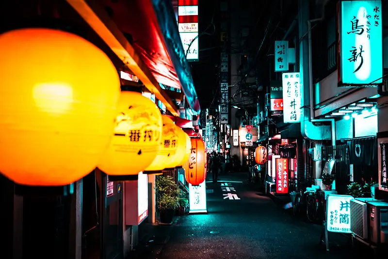 飲食店はどんな時に深夜営業の許可が必要なのか 飲食店開業 深夜酒類提供飲食店営業 東京都千代田区水道橋の行政書士事務所